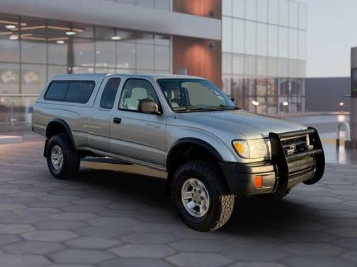 2000 Toyota Tacoma Base