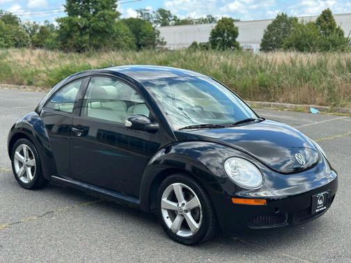2008 Volkswagen New Beetle Black Tie Edition