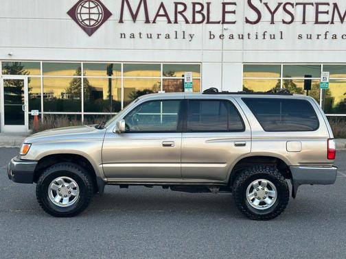 2002 Toyota 4Runner SR5