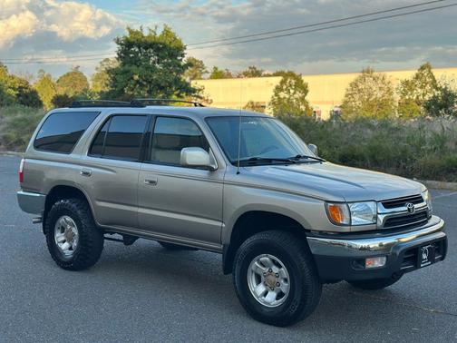 2002 Toyota 4Runner SR5