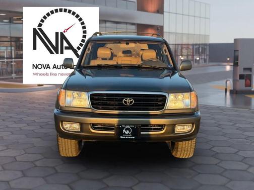 2001 Toyota Land Cruiser Base