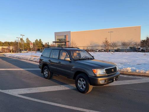 2001 Toyota Land Cruiser Base