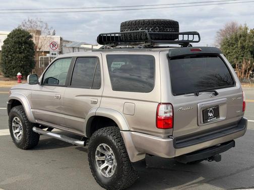 2002 Toyota 4Runner SR5