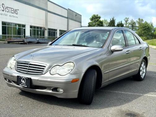 2004 Mercedes-Benz C-Class C240 Sedan