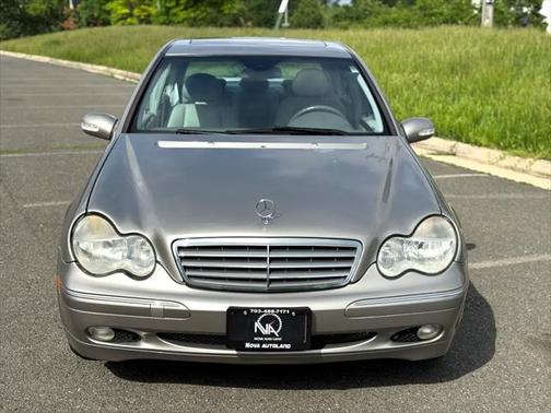 2004 Mercedes-Benz C-Class C240 Sedan