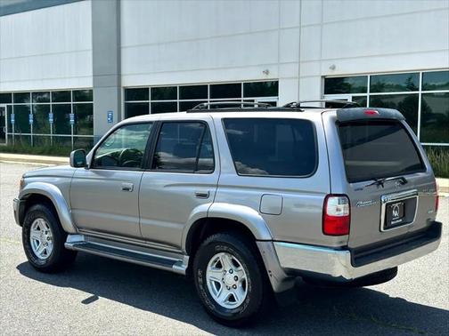 2002 Toyota 4Runner SR5