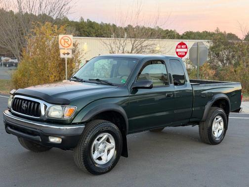 2004 Toyota Tacoma Xtracab
