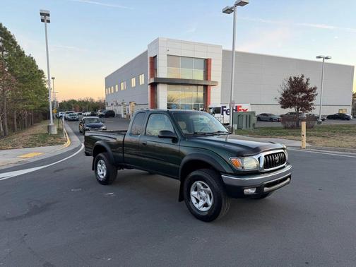 2004 Toyota Tacoma Xtracab