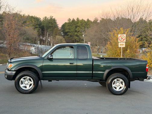 2004 Toyota Tacoma Xtracab