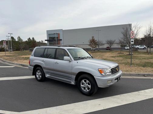2002 Toyota Land Cruiser Base