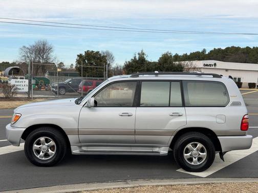 2002 Toyota Land Cruiser Base