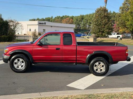 2004 Toyota Tacoma Xtracab