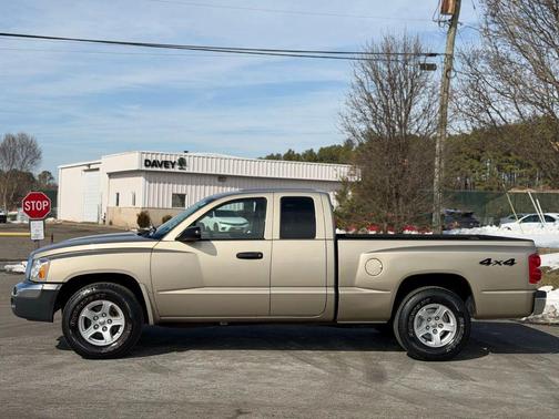2005 Dodge Dakota SLT Club Cab