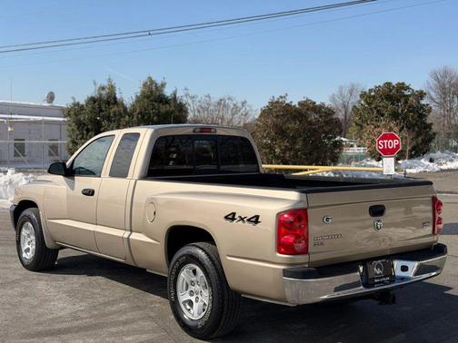 2005 Dodge Dakota SLT Club Cab