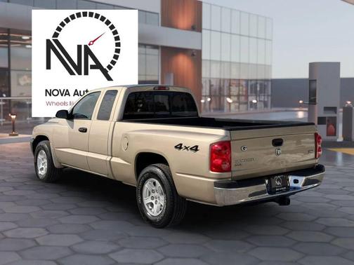 2005 Dodge Dakota SLT Club Cab