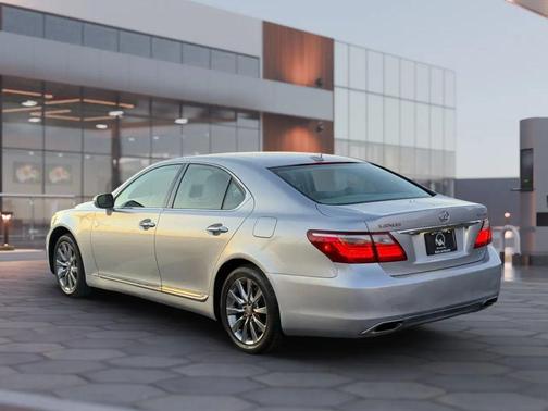 2010 Lexus LS 460 Base