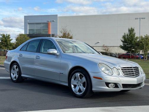 2007 Mercedes-Benz E-Class E 550 Sedan 4D