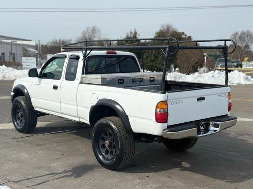 2004 Toyota Tacoma Xtracab