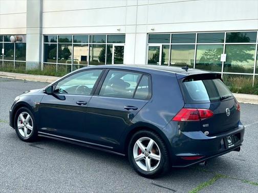 2015 Volkswagen Golf GTI 2.0T S 4-Door