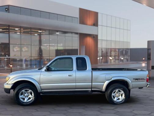 2004 Toyota Tacoma Xtracab