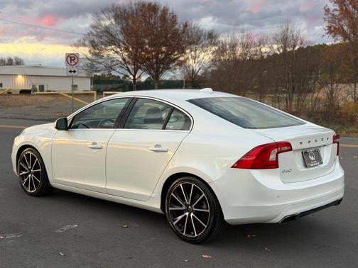 2016 Volvo S60 T5 Drive-E Premier