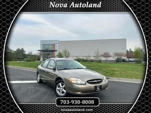 2003 Ford Taurus SE