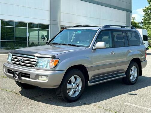 2004 Toyota Land Cruiser Base
