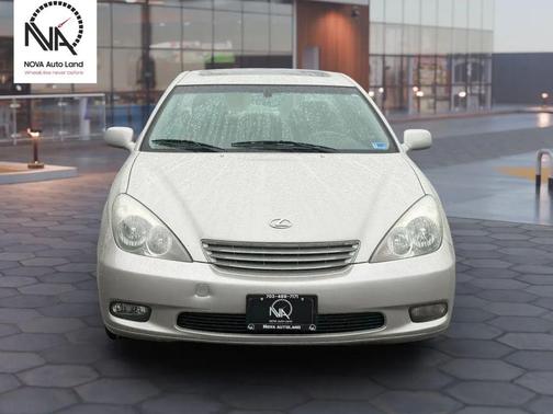 Silver 2004 Lexus ES 330 Base
