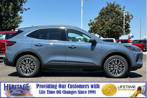 2025 Ford Escape PHEV SE