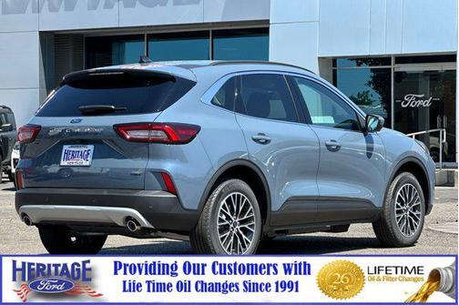 2025 Ford Escape PHEV SE