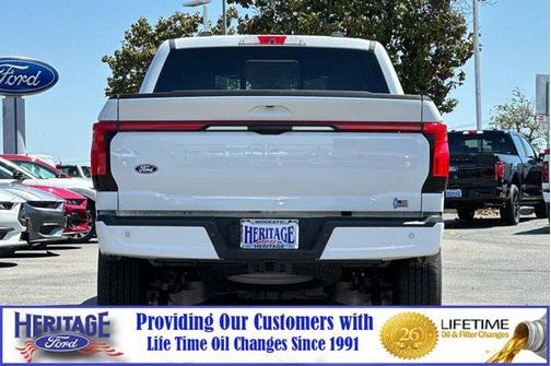 2025 Ford F-150 Lightning LARIAT