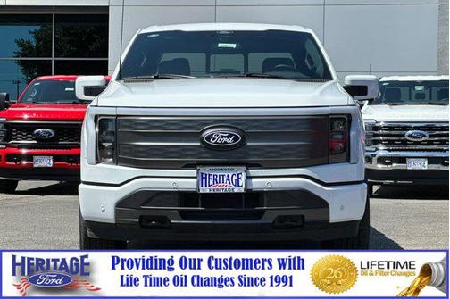 2025 Ford F-150 Lightning LARIAT