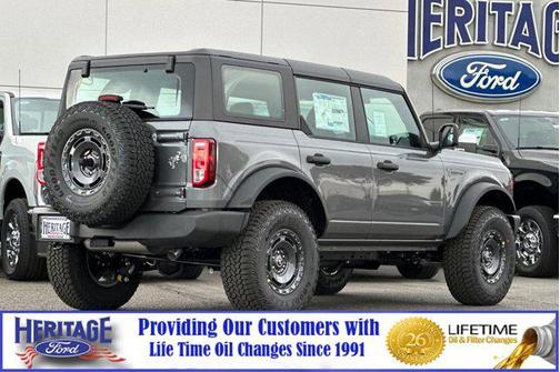 2025 Ford Bronco Base