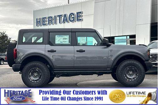 2025 Ford Bronco Base