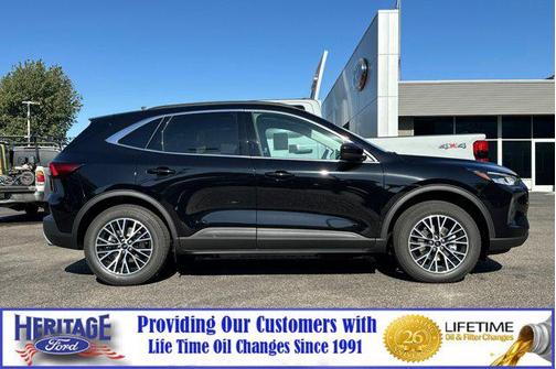 2025 Ford Escape PHEV SE