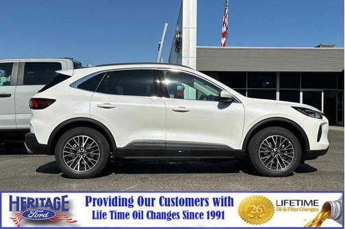2025 Ford Escape PHEV SE