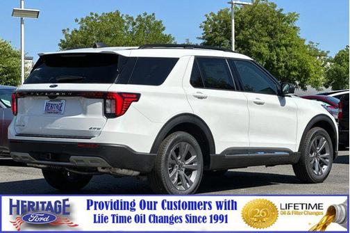 2025 Ford Explorer Active