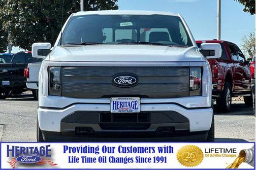 2025 Ford F-150 Lightning LARIAT