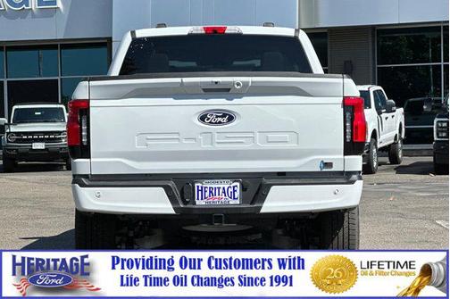 2025 Ford F-150 Lightning Flash