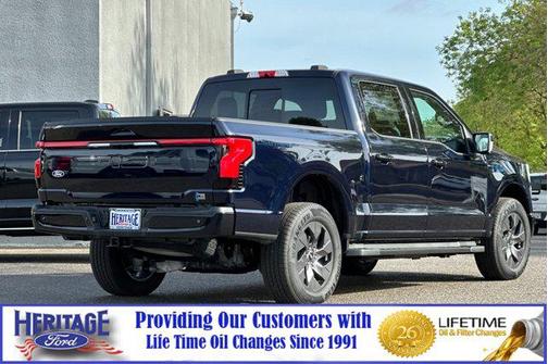 2025 Ford F-150 Lightning LARIAT