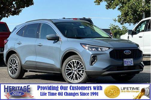 2025 Ford Escape PHEV SE