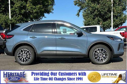 2025 Ford Escape PHEV SE