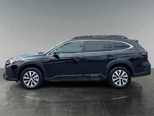 Crystal Black Silica 2024 Subaru Outback Premium