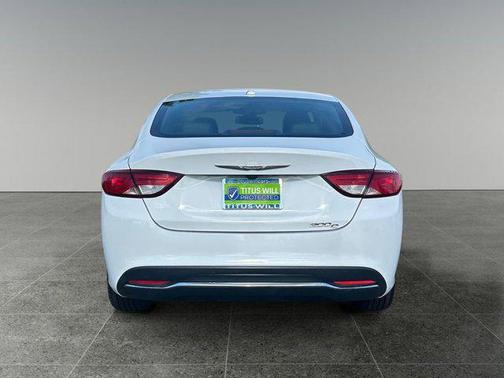 2015 Chrysler 200 C