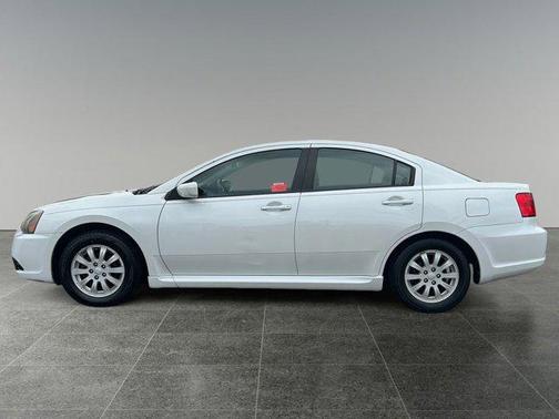 2010 Mitsubishi Galant Base