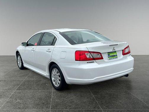 2010 Mitsubishi Galant Base