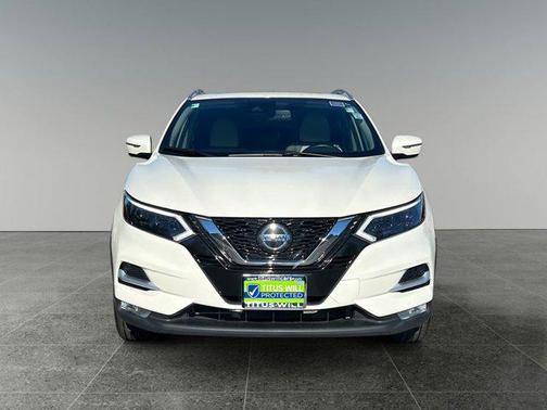 2022 Nissan Rogue Sport SL