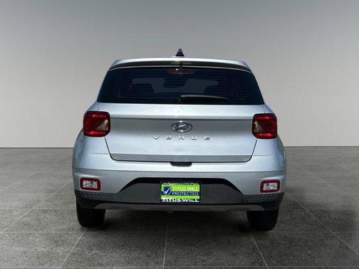 2022 Hyundai VENUE SE