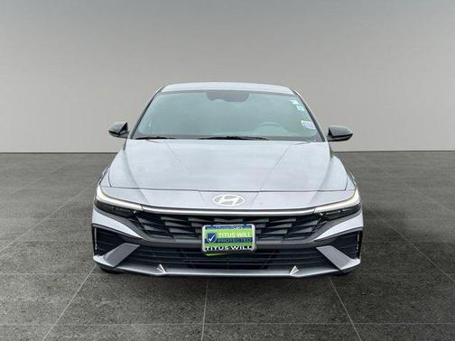 Fluid Metal 2025 Hyundai ELANTRA Sport