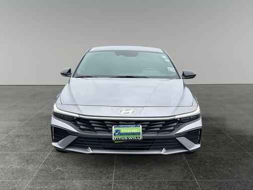 Fluid Metal 2025 Hyundai ELANTRA Sport